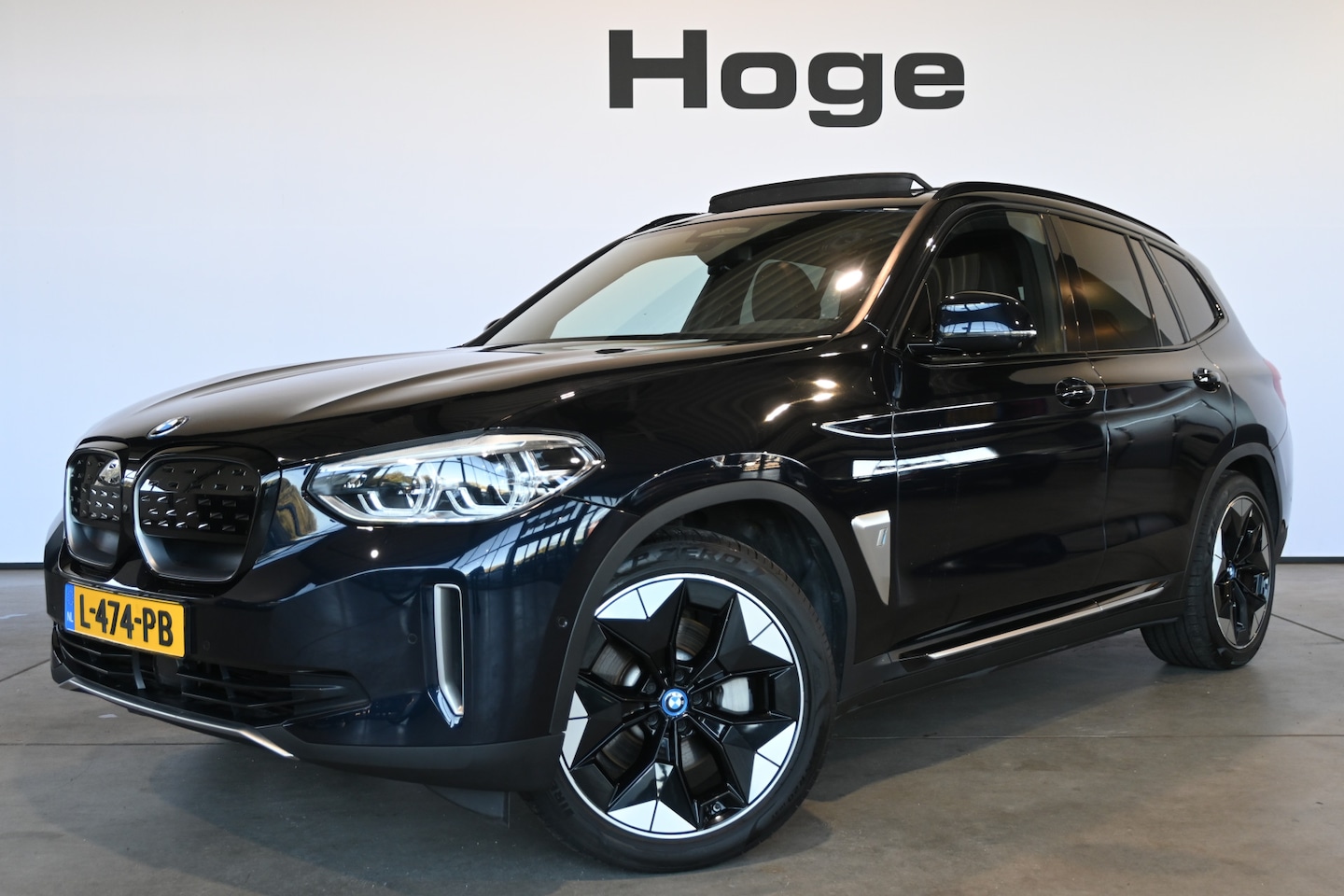 BMW iX3 - High Executive 80 kWh SOH 96.7% Clima Adaptieve Cruise Leder Panoramdak Harman&Kardon Trek - AutoWereld.nl