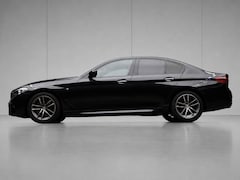 BMW 5-serie - 530i High Executive M Sport (APPLE CARPLAY, SCHUIFDAK, DIGITAL COCKPIT, LEDER, CAMERA, CRU