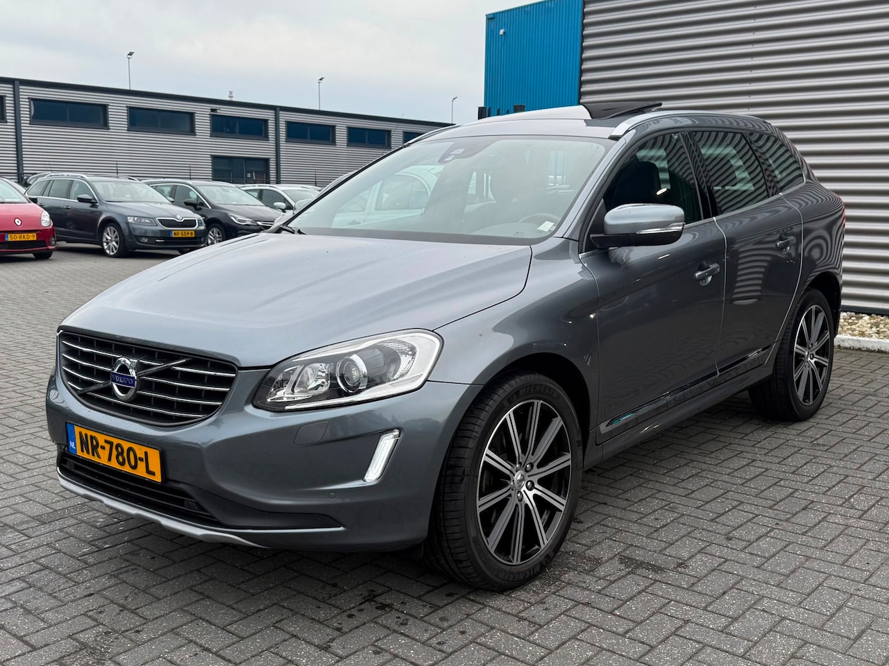 Volvo XC60 - 2.0 T5 FWD Polar 2.0 T5 FWD Polar+ - AutoWereld.nl