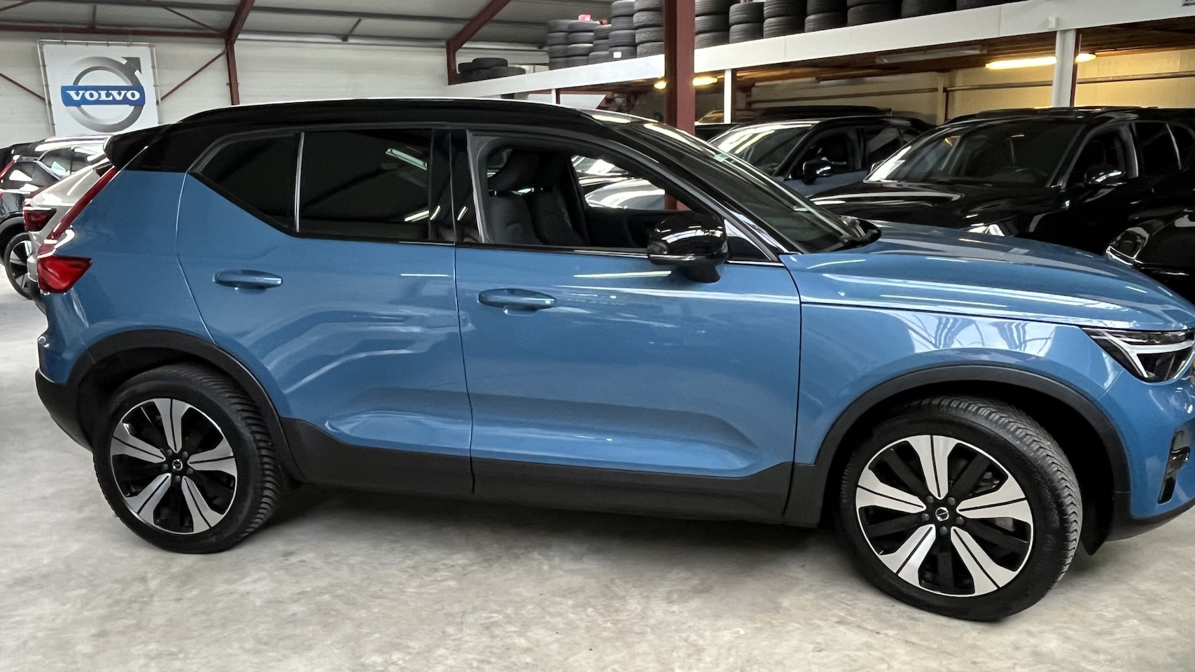 Volvo XC40 - Recharge Core 70 kWh | Getinte ramen | Verwarmbare stoelen | Stuur verwarmd - AutoWereld.nl