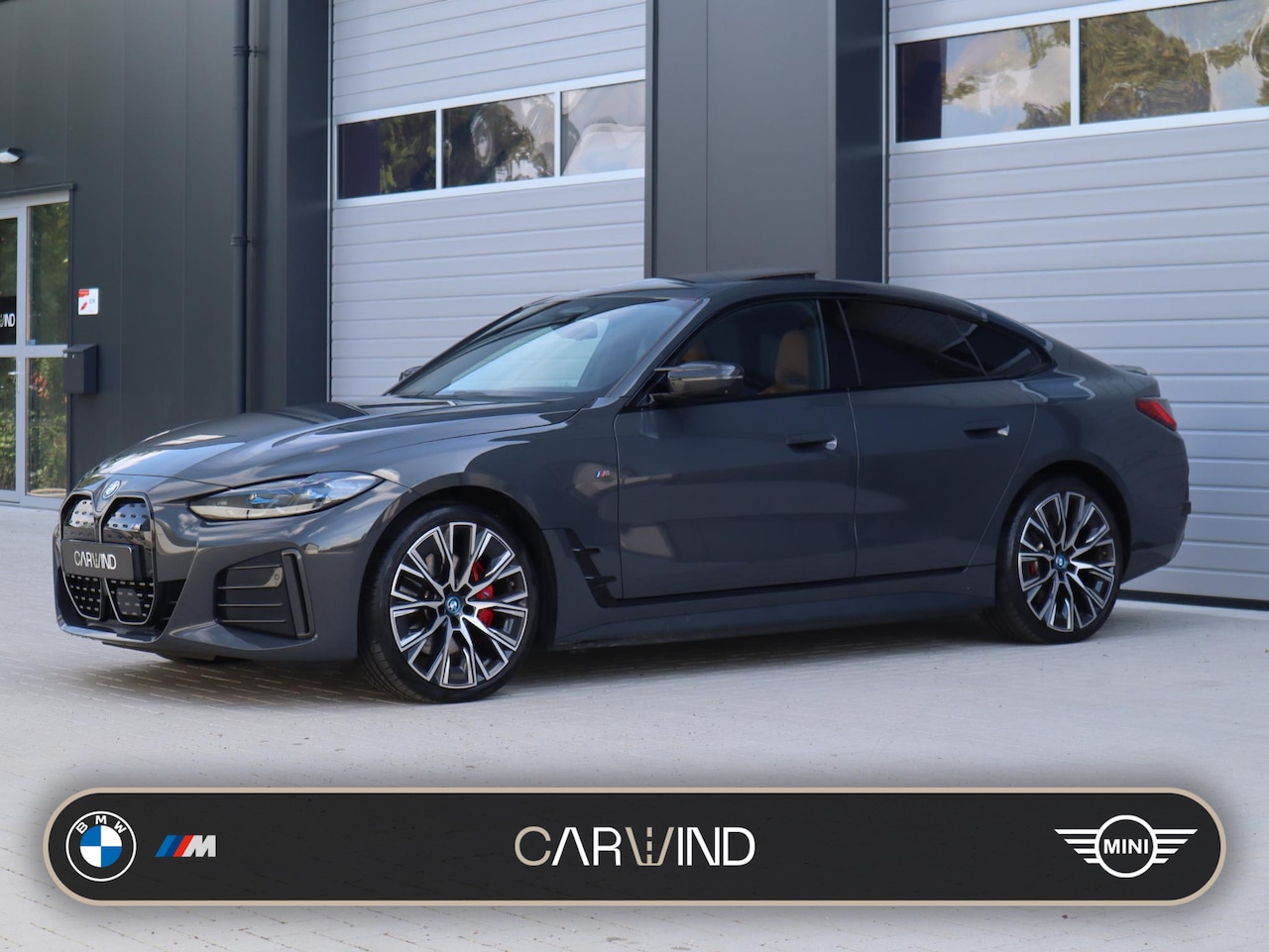 BMW i4 - M50|Pano|M Stoelen|Carbon|Trekhaak|20''|97%SOH - AutoWereld.nl