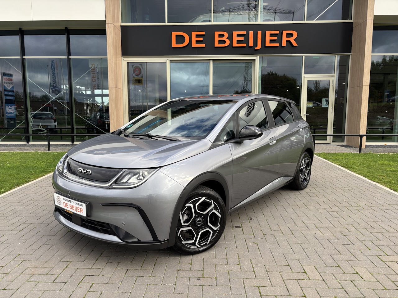 BYD Dolphin - Comfort 60.4 kWh Leder I Camera I - AutoWereld.nl