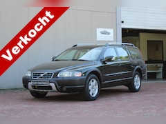 Volvo XC70 - 2.5 T Summum AUTOMAAT BLIJVEND YOUNGTIMER 8x XC70 op voorraad