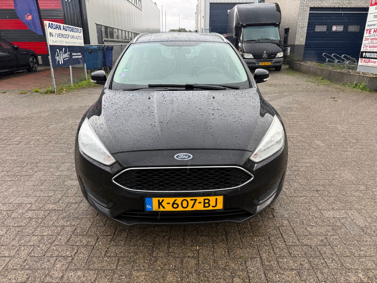 Ford Focus Wagon - 1.0 Trend Edition Nieuwe apk. Nieuwe koppeling. - AutoWereld.nl