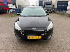 Ford Focus Wagon - 1.0 Trend Edition Nieuwe apk. Nieuwe koppeling