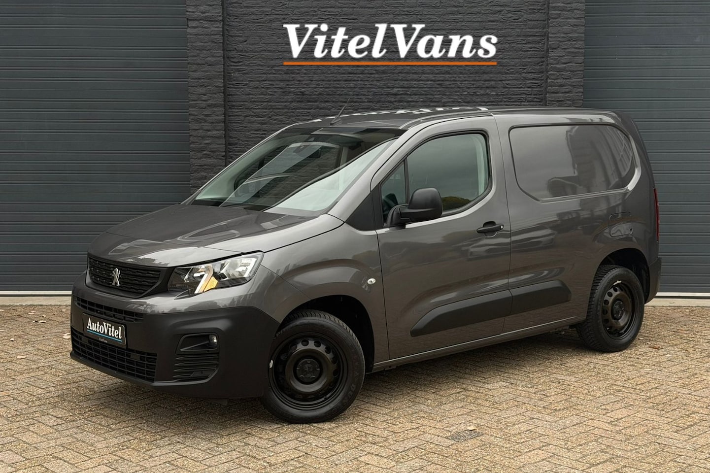 Peugeot Partner - 1.5 BlueHDI | BPM VRIJ | Stoelverwarming | 3-Zits | Airco | Navi | PDC V+A - AutoWereld.nl