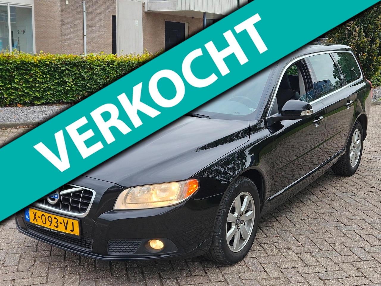 Volvo V70 - 2.0 D3 Kinetic apk 30-09-2027 - AutoWereld.nl