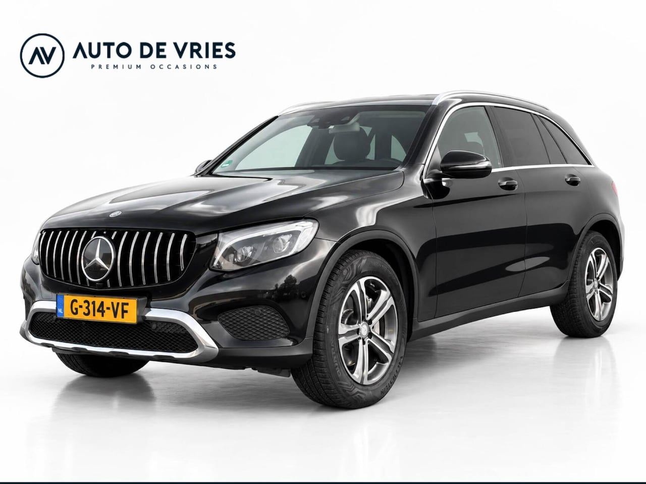 Mercedes-Benz GLC-klasse - 250 4MATIC Automaat Exclusive | Half leder | Full LED | Assist pakket | Trekhaak - AutoWereld.nl