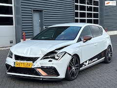 SEAT Leon ST - 2.0 TSI CUPRA 300 | Camera| Navigatie | Standkachel