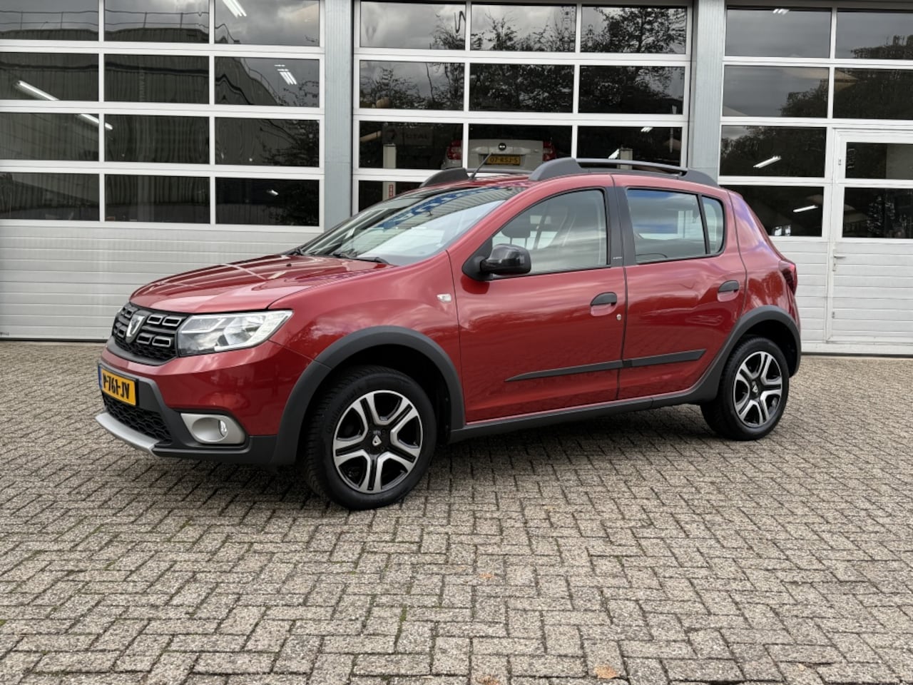 Dacia Sandero Stepway - 0.9 TCe SL Stepway/Camera/Cruise/Carplay/Stoelverwarming - AutoWereld.nl