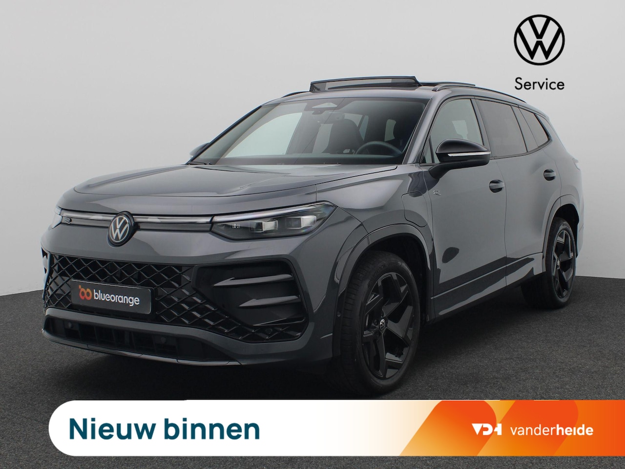 Volkswagen Tayron - 1.5 eHybrid R-Line Edition 272PK DSG Panoramadak, Trekhaak, Black Style, Achteruitrijcamer - AutoWereld.nl