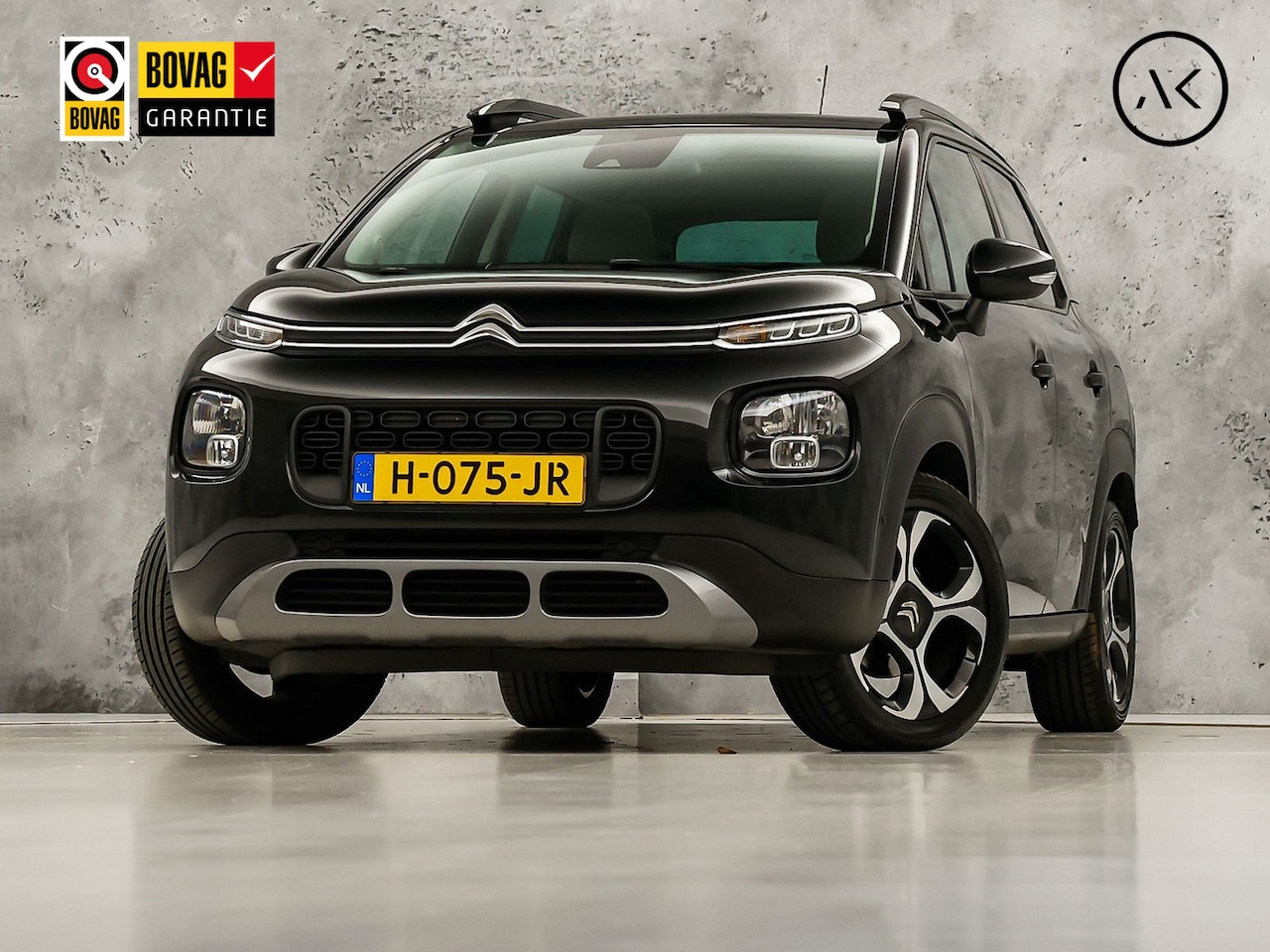 Citroën C3 Aircross - 1.2 PureTech S&S Shine Automaat (PANORAMADAK, APPLE CARPLAY, GROOT NAVI, 360 CAMERA, SPORT - AutoWereld.nl