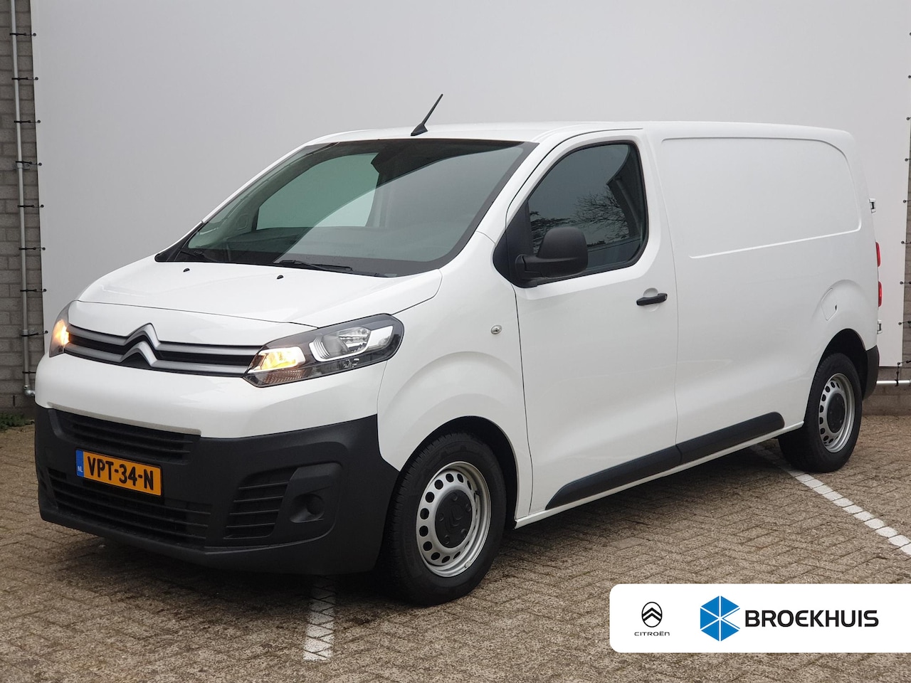 Citroën Jumpy - | Apple Carplay/Android Auto | Armsteun voor | Buitenspiegels elektrisch verstelbaar | App - AutoWereld.nl