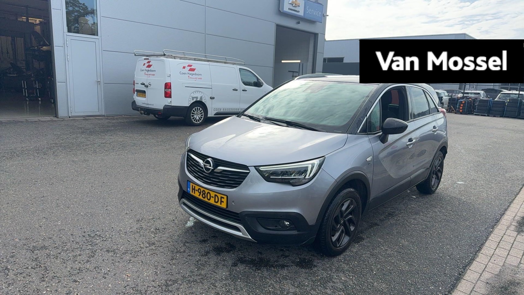 Opel Crossland X - 1.2 Turbo 120 Jaar Edition 1.2 Turbo 120 Jaar Edition - AutoWereld.nl