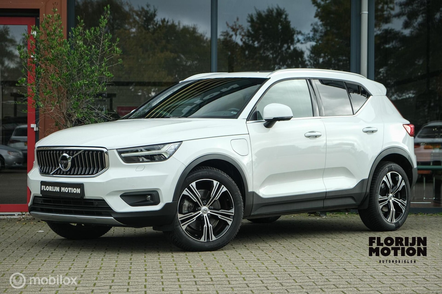 Volvo XC40 - 1.5 T5 Recharge Inscription | Pano | Harman Kardon | Stoel en stuurwielverw. | Memory stoe - AutoWereld.nl