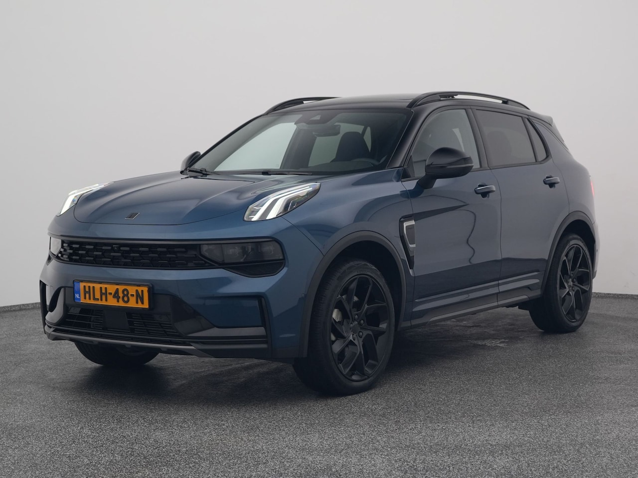 Lynk & Co 01 - 1.5 Plug-in Hybrid | 360° | BLACK | ZWARTE HEMEL | STUURVERWARMING | NLD AUTO - AutoWereld.nl