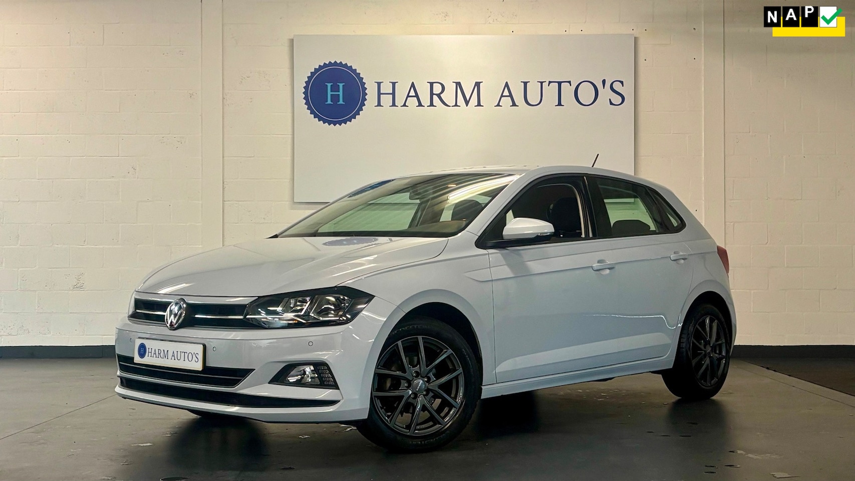 Volkswagen Polo - 1.0 TSI Comfortline Automaat / Navi / PDC / Cruise / LED / Carplay - AutoWereld.nl