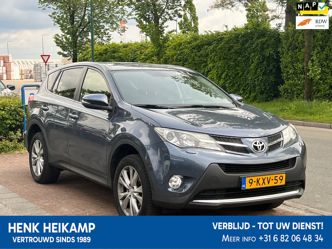 Toyota RAV4 - 2.0 Business 4WD *Automaat ** APK 7-2027 * - AutoWereld.nl