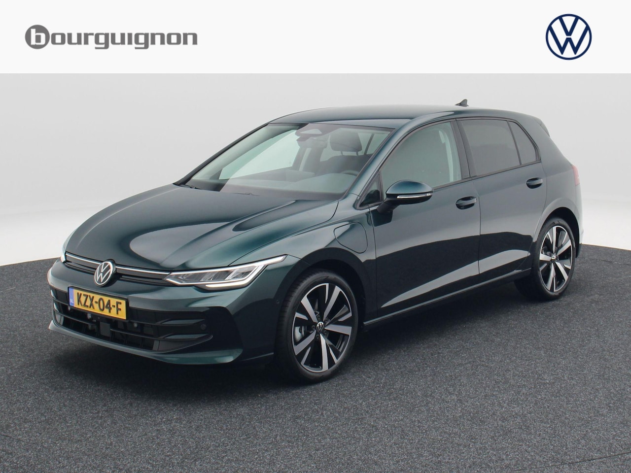 Volkswagen Golf - 1.5 eHybrid Life Edition | Trekhaak | 360 Camera | Adaptieve Cruise Control | 18" LMV | - AutoWereld.nl