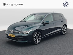 Volkswagen Golf - 1.5 eHybrid Life Edition | Trekhaak | 360 Camera | Adaptieve Cruise Control | 18" LMV |