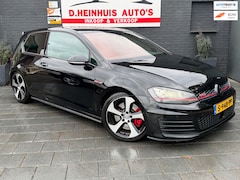 Volkswagen Golf - 2.0 TSI GTI Performance|DSG|LEDER|DYNAUDIO