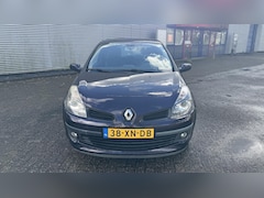 Renault Clio - 2.0-16V Dynamique S , AUTOMAAT, FLIPPERS, AIRCO, DEALERONDERHOUDEN, UNIEK EN ZELDZAAM DEZE