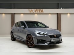 CUPRA Leon - 1.4 e-Hybrid VZ Copper Edition Pano|Sfeerverlichting|keyless|Sportstuur|245PK|12maandengar