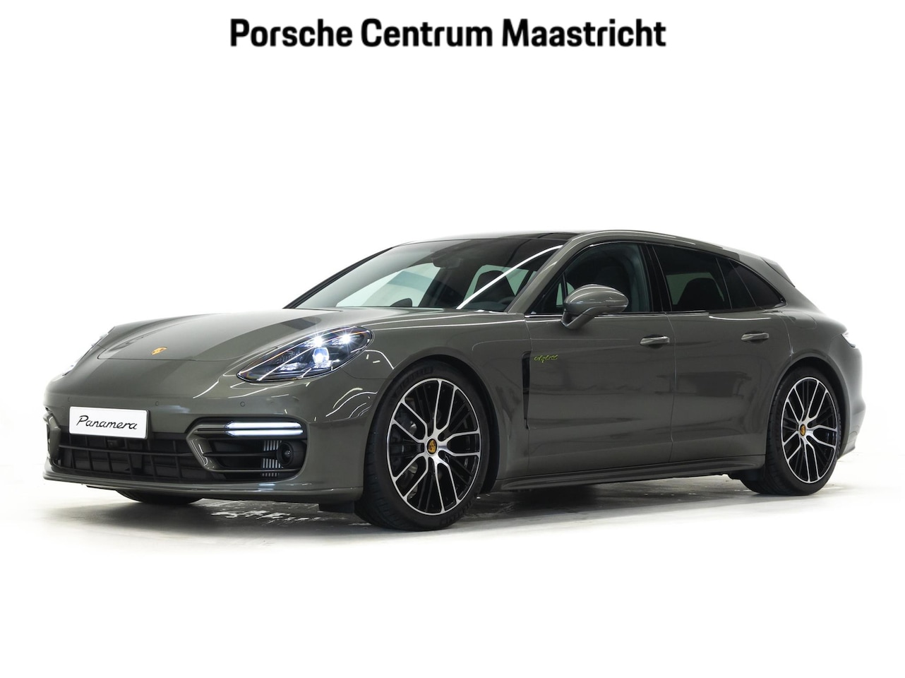 Porsche Panamera Sport Turismo - 4 E-Hybrid Platinum Edition - AutoWereld.nl
