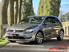 Volkswagen Golf - 1.4 TSI GTE