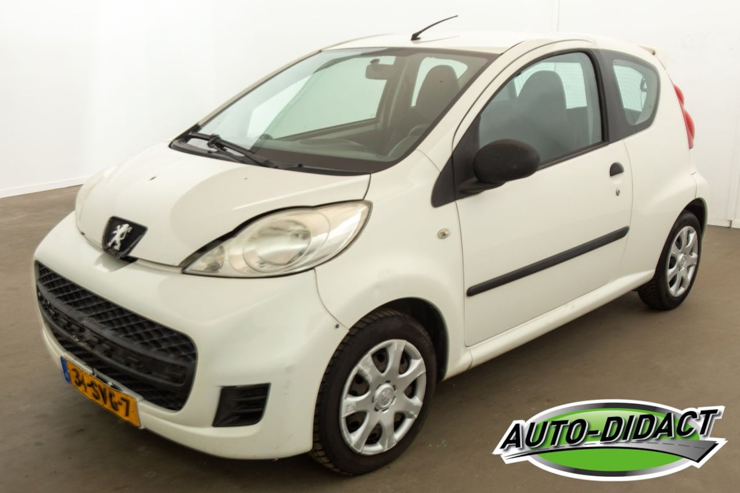 Peugeot 107 - 1.0-12V Airco - AutoWereld.nl