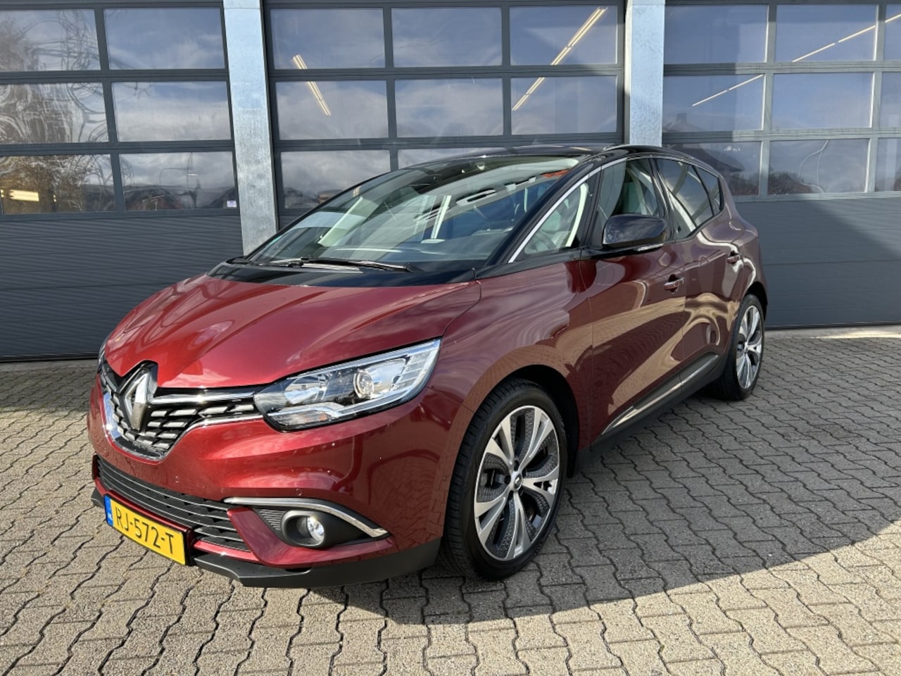 Renault Scénic - 1.2 Energy TCe 130pk Bose - AutoWereld.nl
