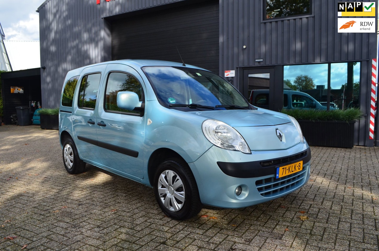 Renault Kangoo Family - 1.6-16V Expression | Automaat | Trekhaak | Airco - AutoWereld.nl