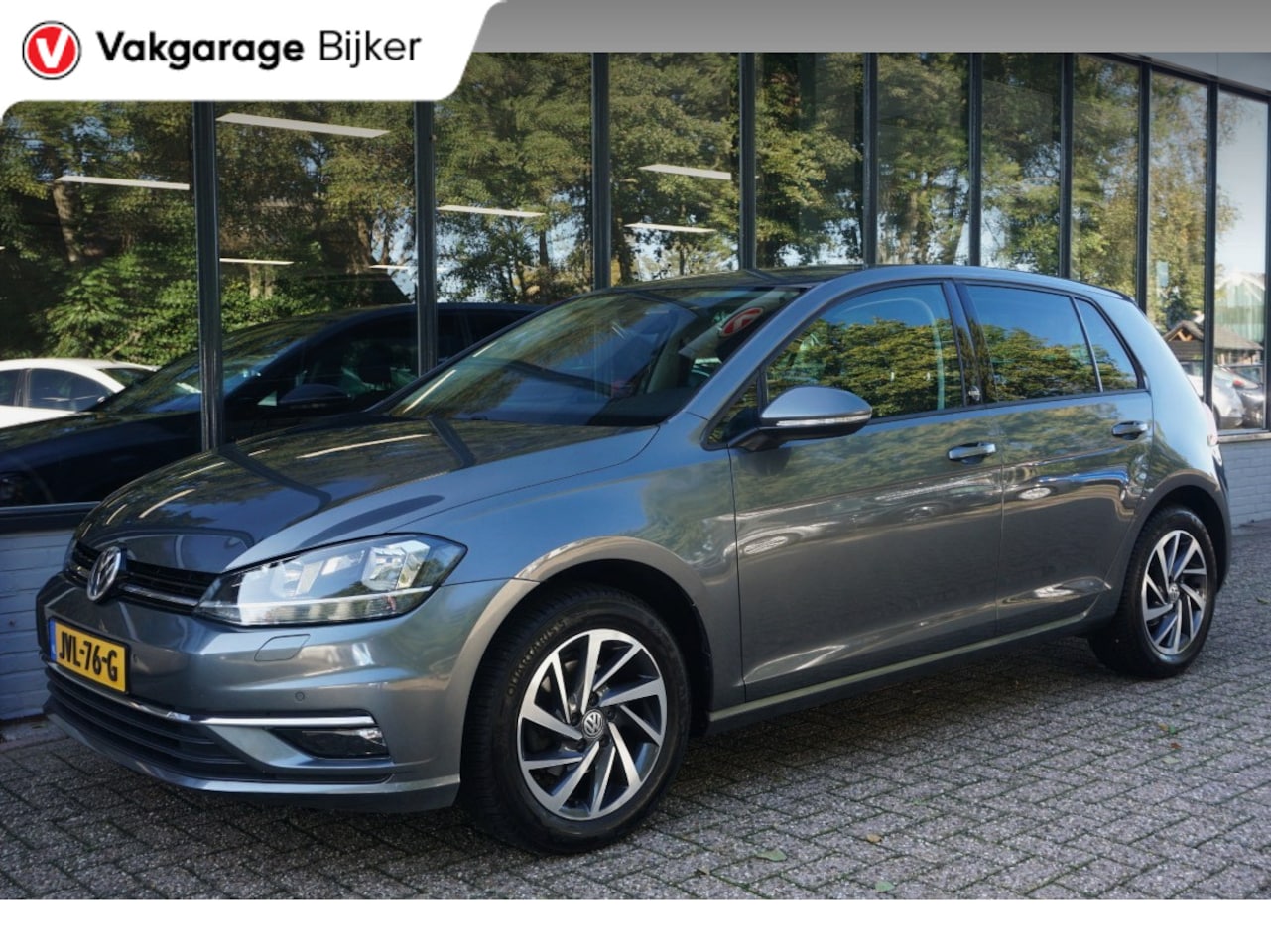 Volkswagen Golf - 1.0 TSI Sound App-connect/Parkeersensoren! - AutoWereld.nl