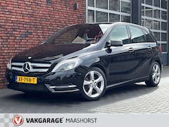 Mercedes-Benz B-klasse - 180 Ambition Navigatie/LED/PDC/Airco/Trekhaak/Bluetooth
