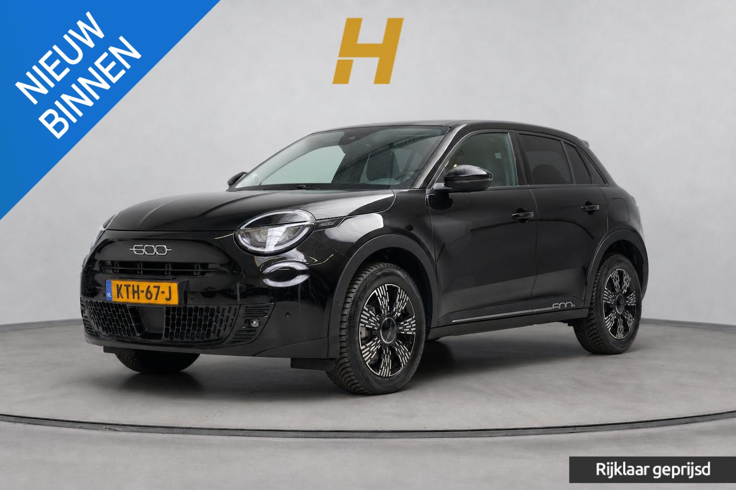 Fiat 600 - 1.2 Hybrid Urban | Achteruitrijcamera | Carplay | Climate control | Cruise control | Parke - AutoWereld.nl