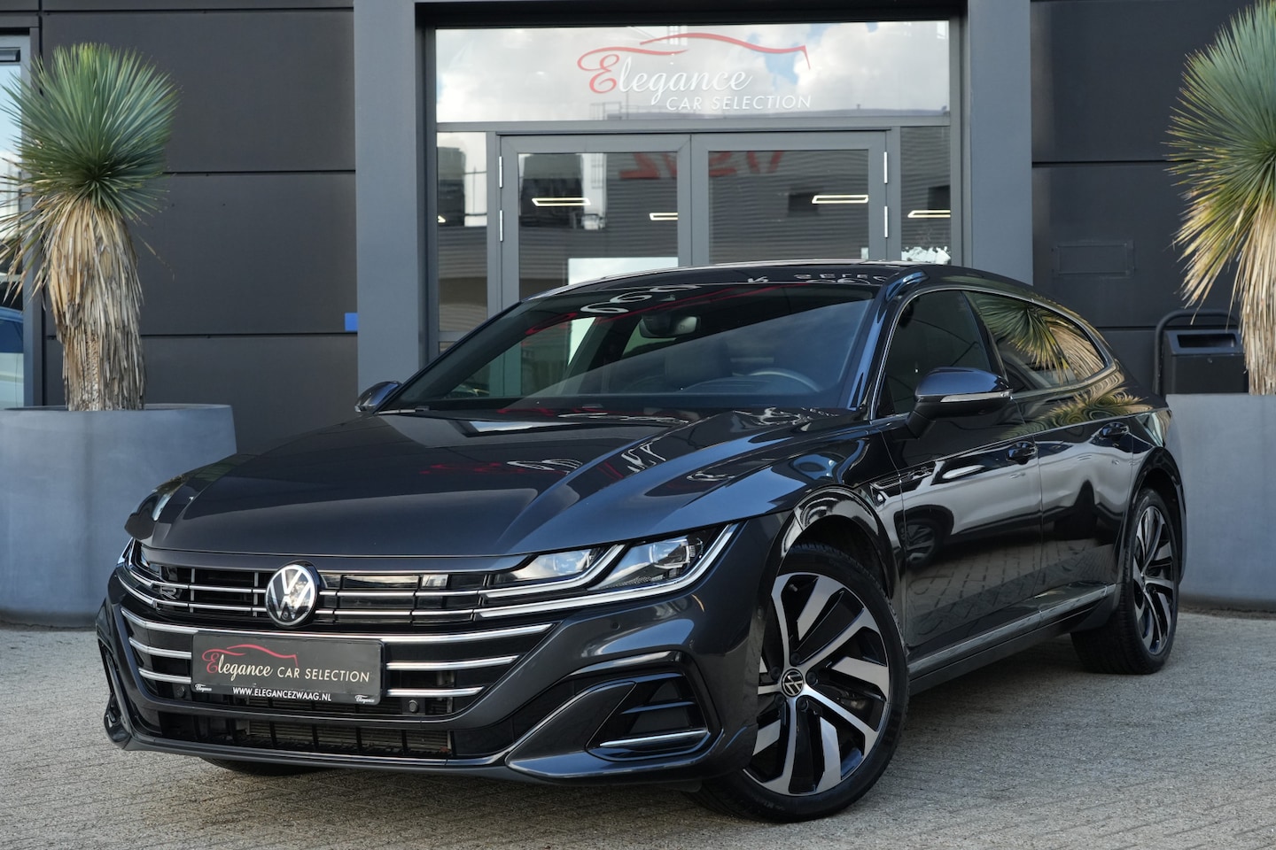 Volkswagen Arteon Shooting Brake - 1.4 TSI eHybrid R-Line Business 1.4 TSI eHybrid R-Line Business+ - AutoWereld.nl