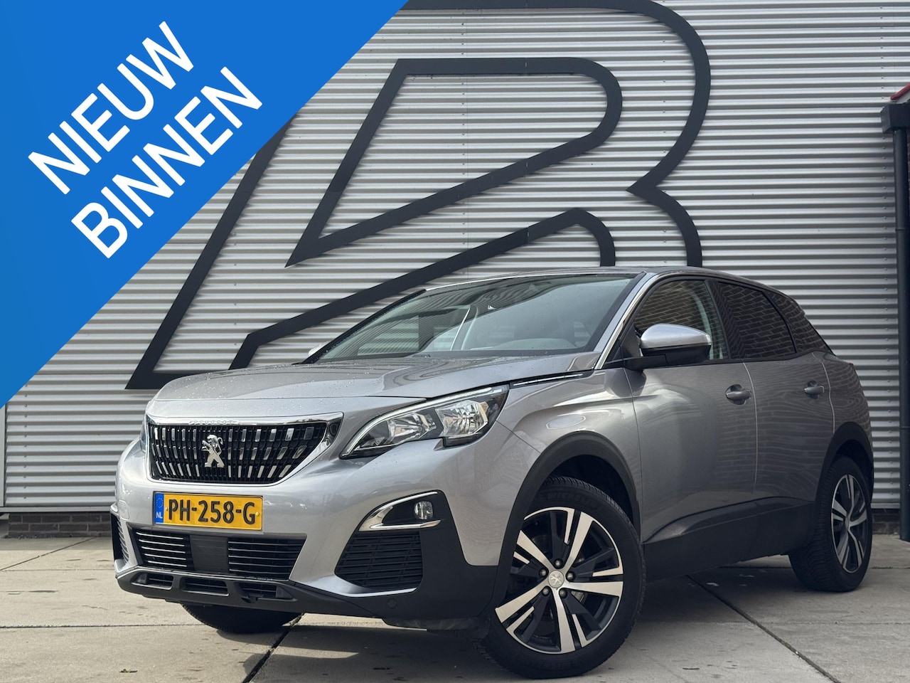 Peugeot 3008 - 1.2 PureTech Active Navi|Camera|Carplay|D-riem vv in 2026|Clima|Cruise|Trekhaak|N.A.P|APK - AutoWereld.nl