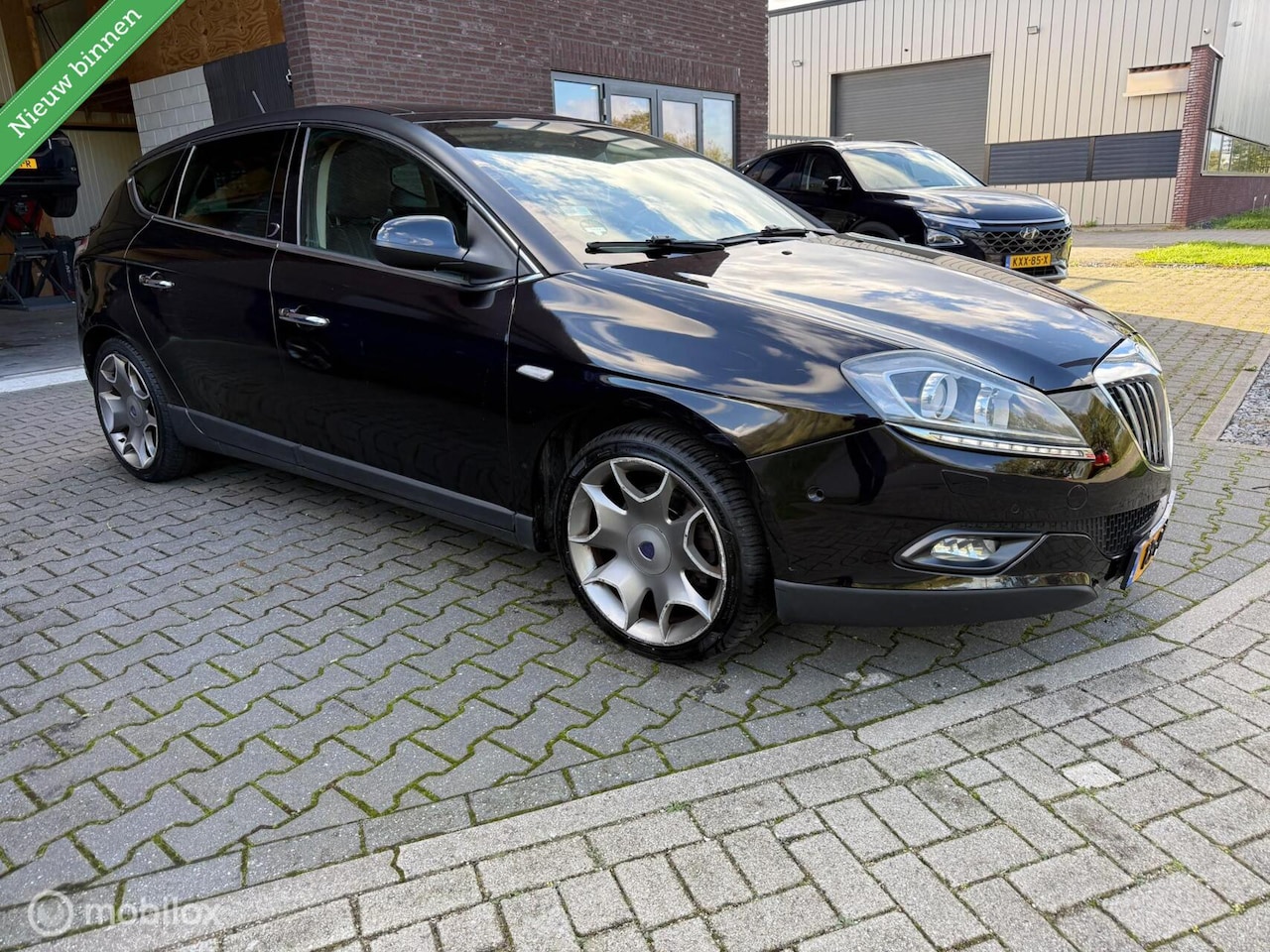 Lancia Delta - 1.8-16V Di Executive 1.8-16V Di Executive - AutoWereld.nl