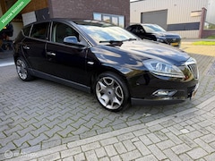 Lancia Delta - 1.8-16V Di Executive