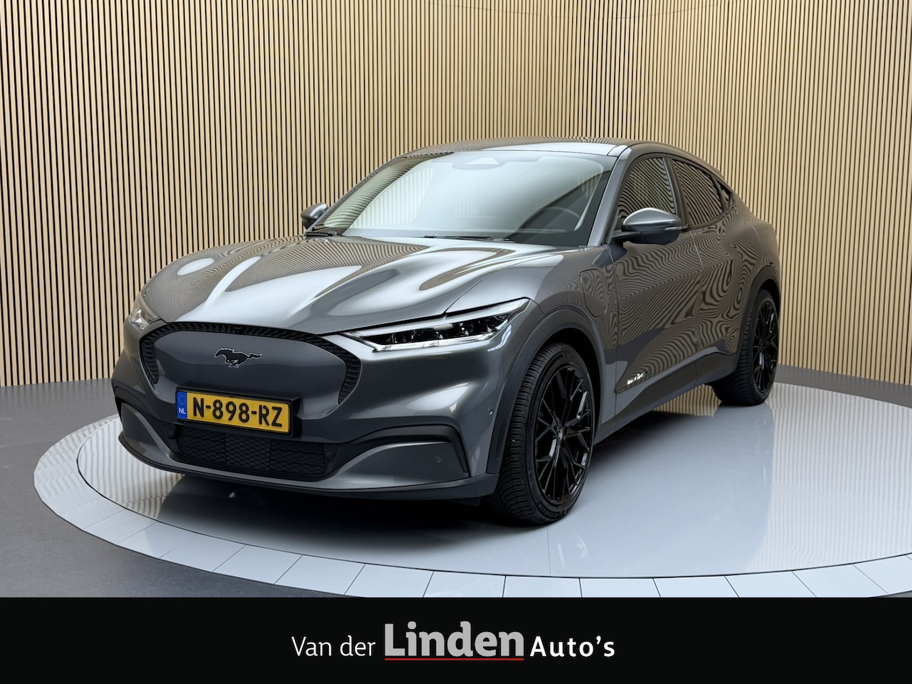 Ford Mustang Mach-E - Extended RWD 98 kWh SOH 94,6% | 360° Camera | Bang & Olufsen | Leer | Technology Pack - AutoWereld.nl