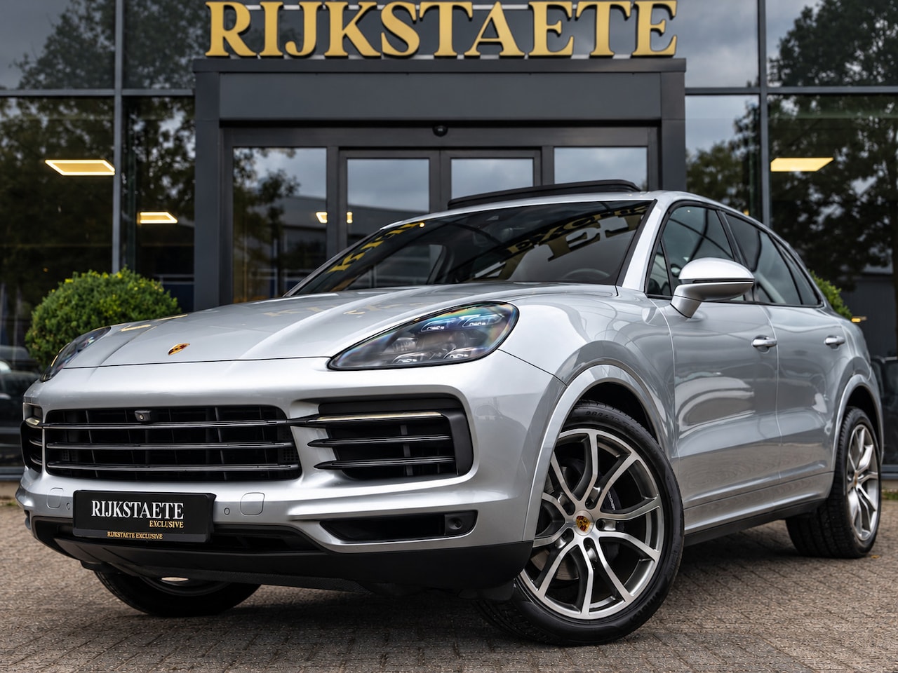 Porsche Cayenne - 3.0|PANO|360°|21''|APP|KEYLESS|FULL PPF - AutoWereld.nl