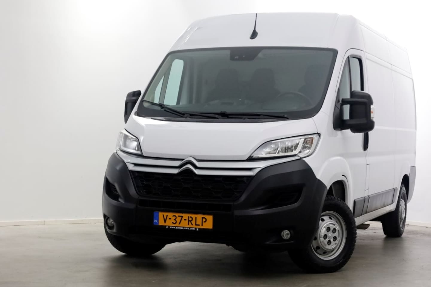 Citroën Jumper - 2.2 BlueHDi 165pk L2H2 Airco/Navi/Camera 03-2022 - AutoWereld.nl