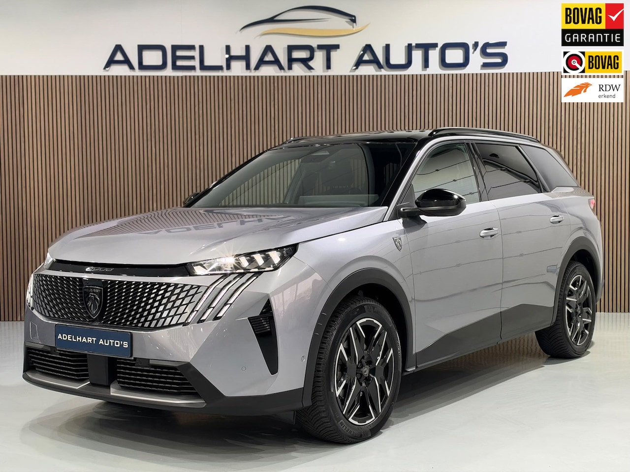 Peugeot 5008 - 1.2 Hybrid 145 GT 7pers Automaat / Navigatie full map / 360 Camera / Adaptive cruise / etc - AutoWereld.nl