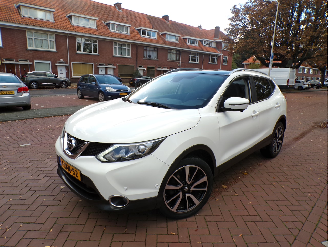 Nissan Qashqai - 1.2 Tekna AUTOMAAT LUXE UITVOERING - AutoWereld.nl