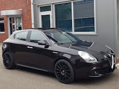 Alfa Romeo Giulietta - 1.4 T Vol Leder PanoDak 19" Navi