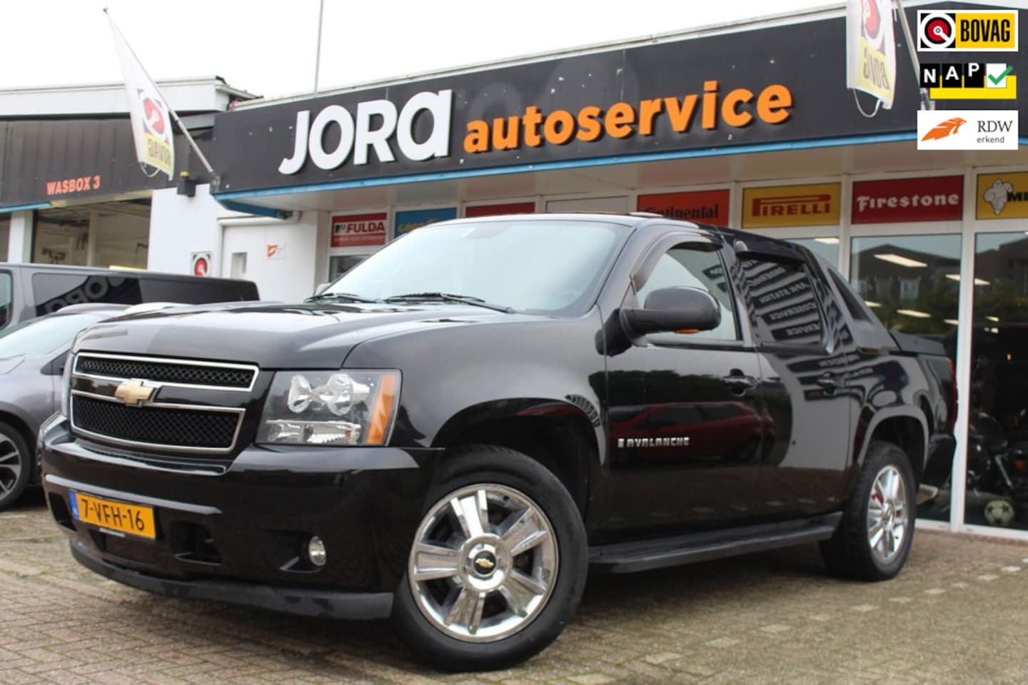 Chevrolet Avalanche - USA 5.3 V8 4WD - AutoWereld.nl