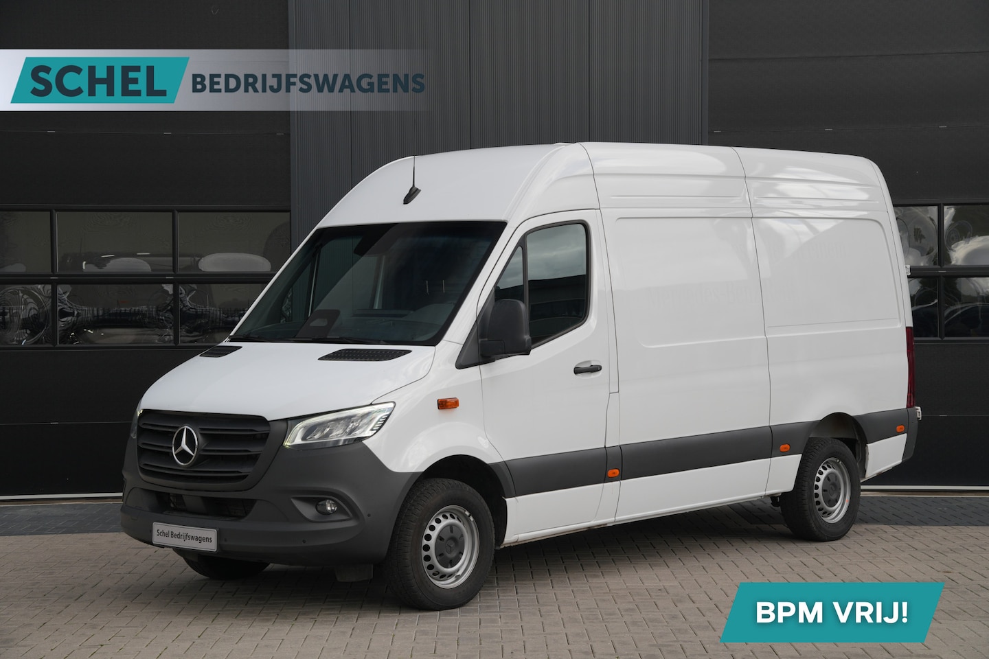 Mercedes-Benz Sprinter - 317 1.9 CDI L2H2 Pro RWD 170pk - LED - Camera - Stoelverwarming - Blindspot - Geveerde Sto - AutoWereld.nl