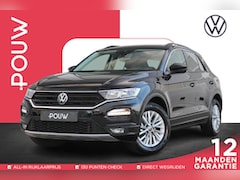 Volkswagen T-Roc - 1.0 TSI 110pk Style | Navigatie | App Connect | Parkeersensoren Voor & Achter | Trekhaak |