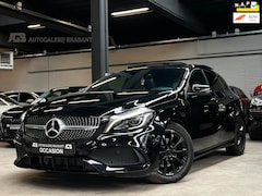 Mercedes-Benz A-klasse - 180 Ambition AMG Line Pano/Sfeerverlichting/Navigatie/PDC