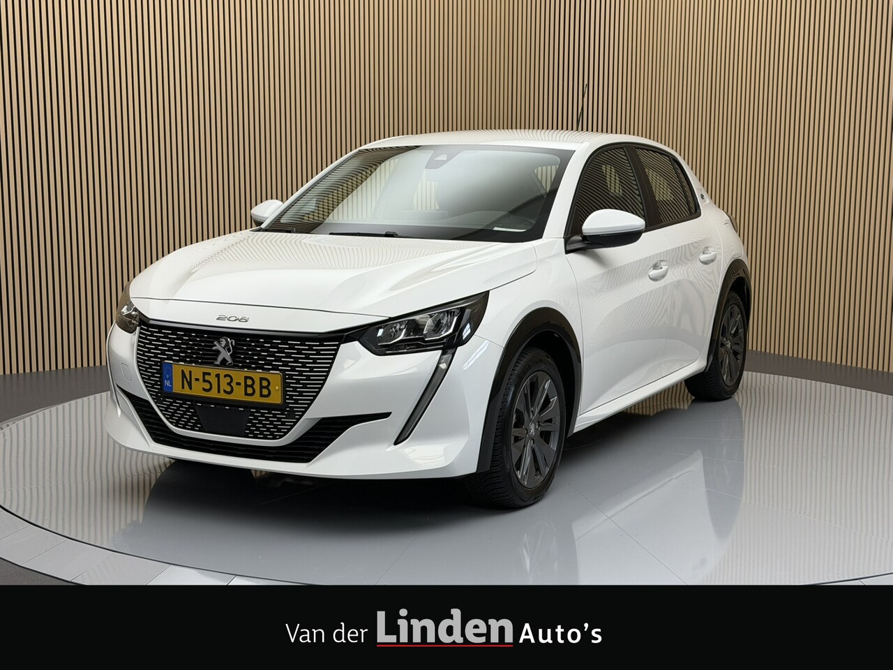 Peugeot e-208 - EV Blue Lease Active 50 kWh 3-Fase SOH 92,3% | Navigatie | Carplay&Android | 100KW Snellaa - AutoWereld.nl